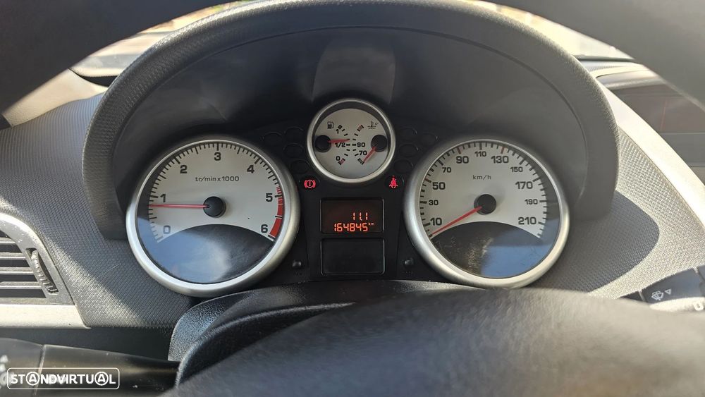 Peugeot 207 - 22