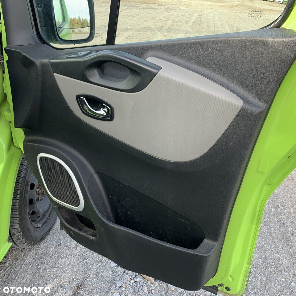 Renault Trafic - 16