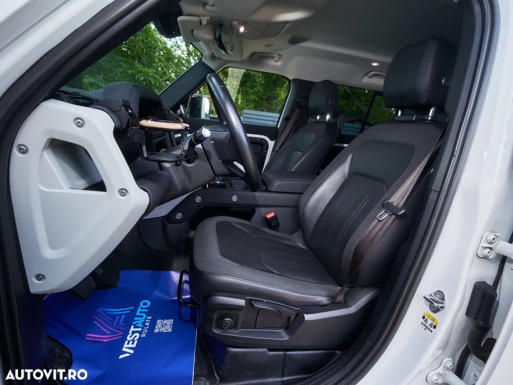 Land Rover Defender 110 2.0L D240 S - 16