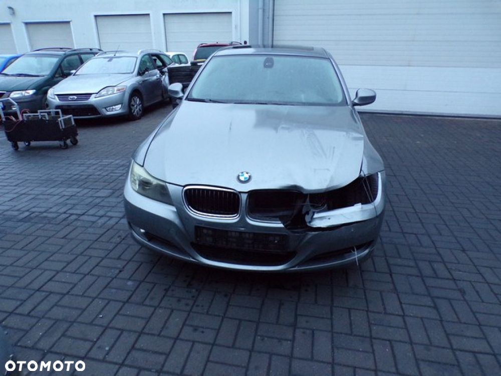 Części - BMW E90 2.0 D 143 KM LIFT 08R - 4