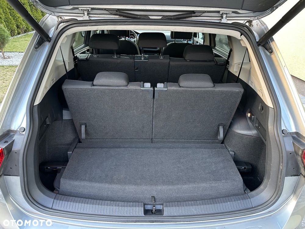 Volkswagen Tiguan Allspace 2.0 TDI SCR DSG Trendline - 39