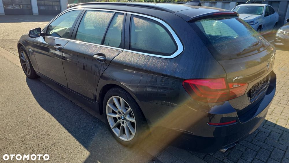 BMW Seria 5 520d xDrive Luxury Line sport - 4