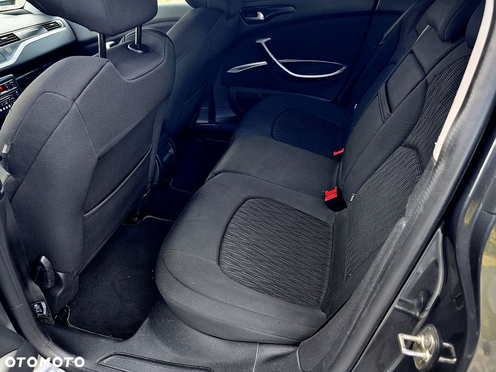 Citroën C5 II 1.6 HDi SX - 8