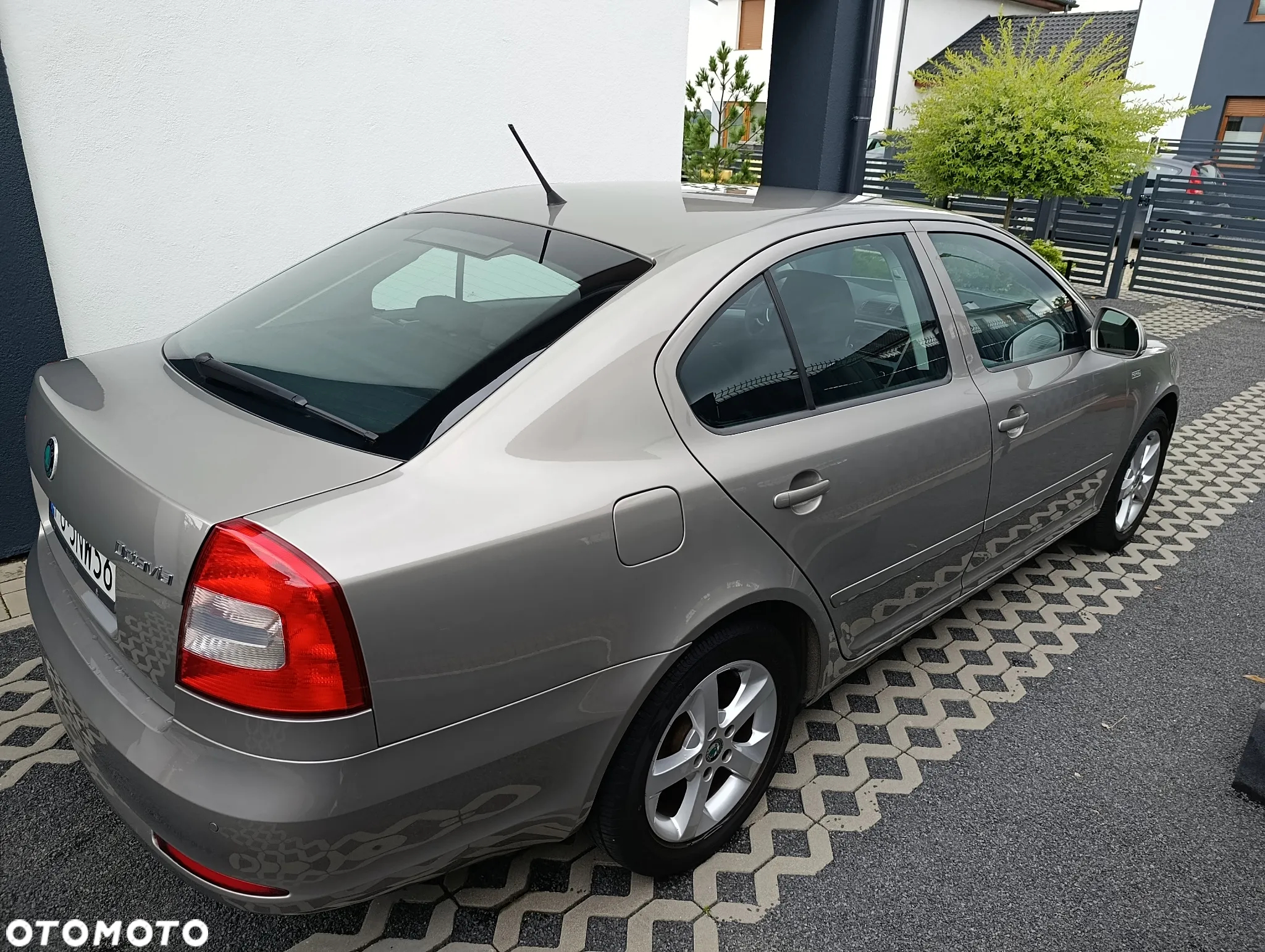 Skoda Octavia 1.6 Family - 6