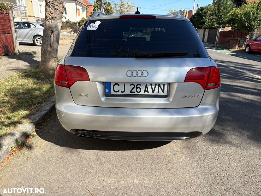 Audi A4 Avant - 4