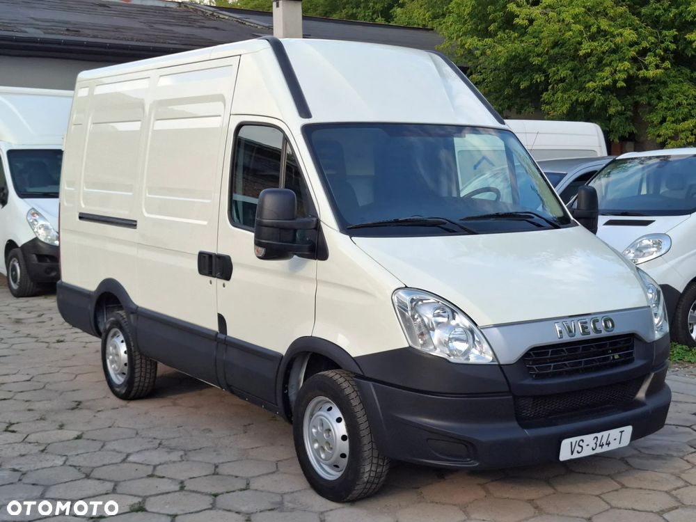 Iveco Daily 35S13 L2H2 ŚREDNIAK Klima HAK 3500KG - 1