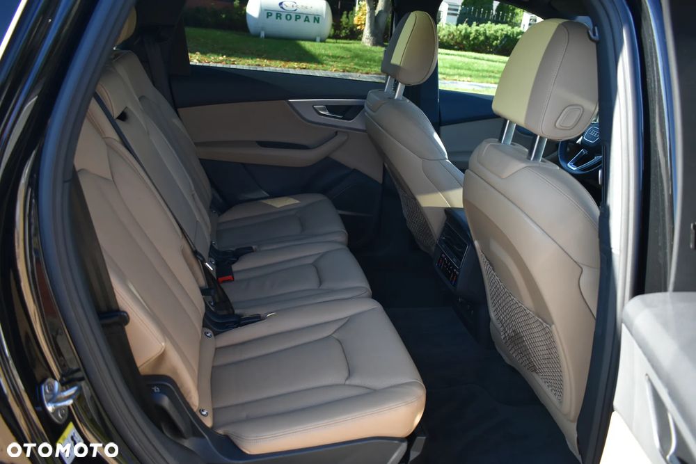 Audi Q7 - 29