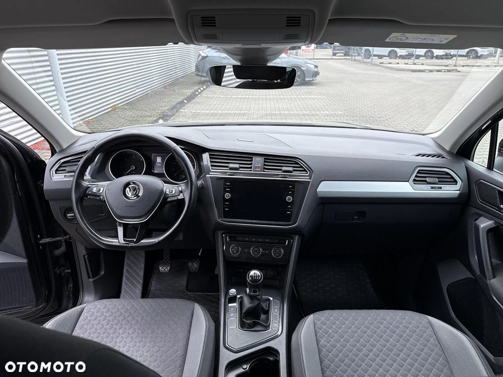 Volkswagen Tiguan - 25