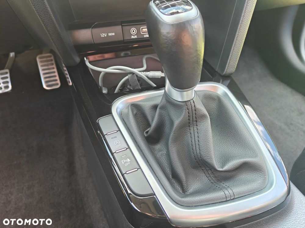 Kia Ceed 1.4 T-GDI L Business Line - 15