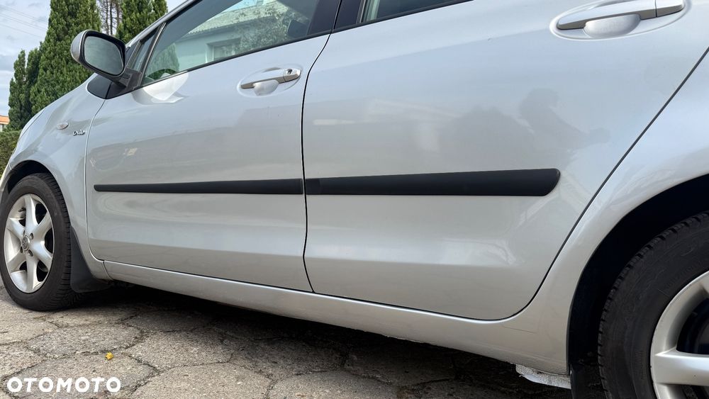 Toyota Yaris 1.4 D-4D Luna - 6