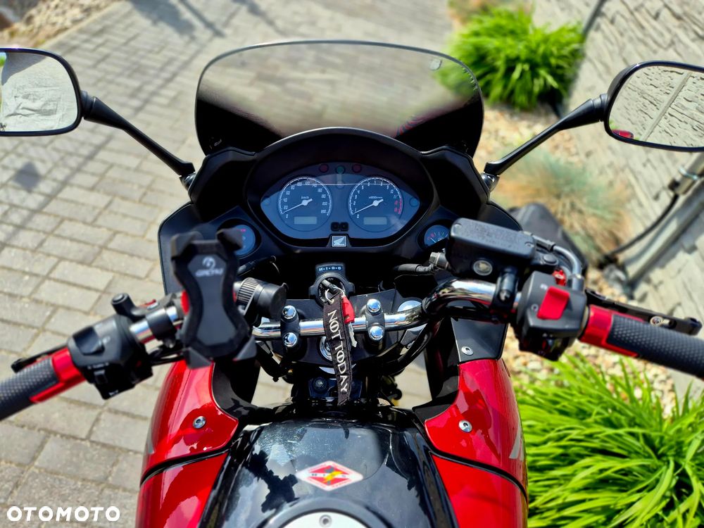 Honda CBF - 21