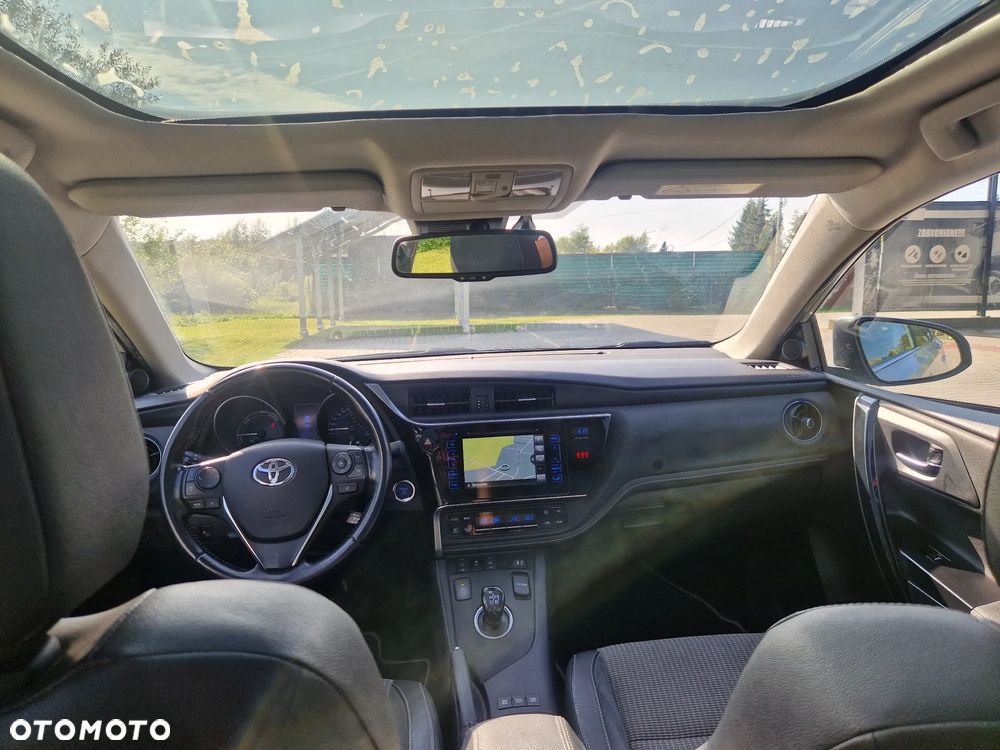 Toyota Auris 1.8 VVT-i Automatik Executive - 27