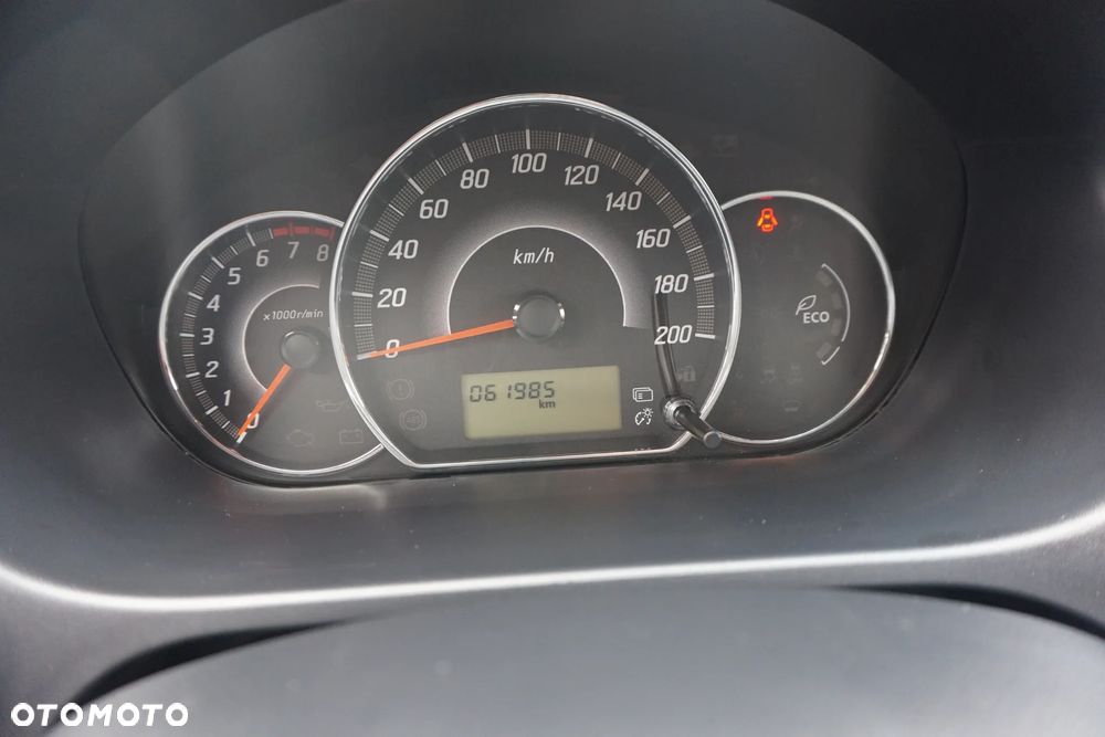 Mitsubishi Space Star 1.2 AS&G Invite CVT - 12