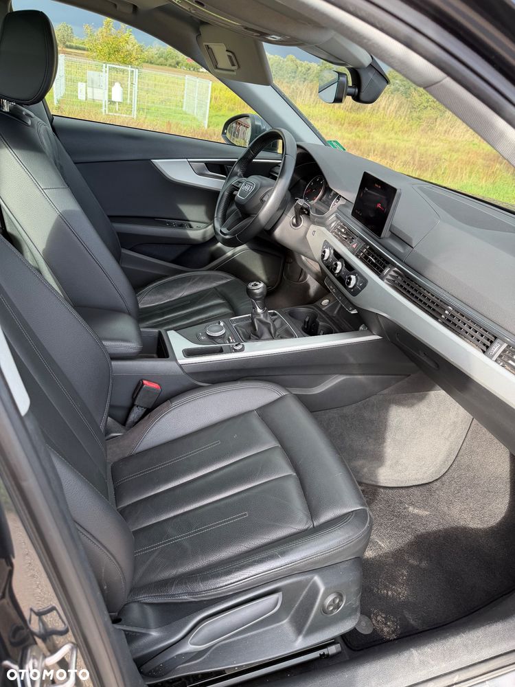 Audi A4 Avant 2.0 TDI - 10