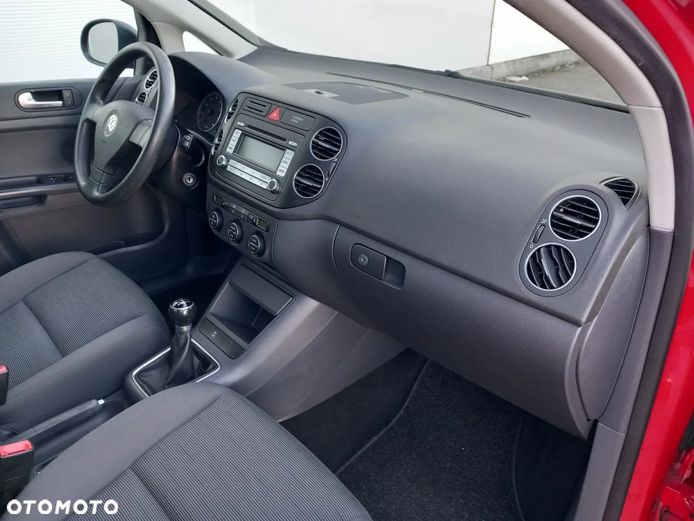 Volkswagen Golf Plus - 10