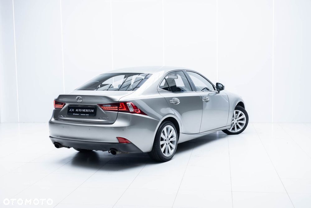 Lexus IS 250 Prestige - 11