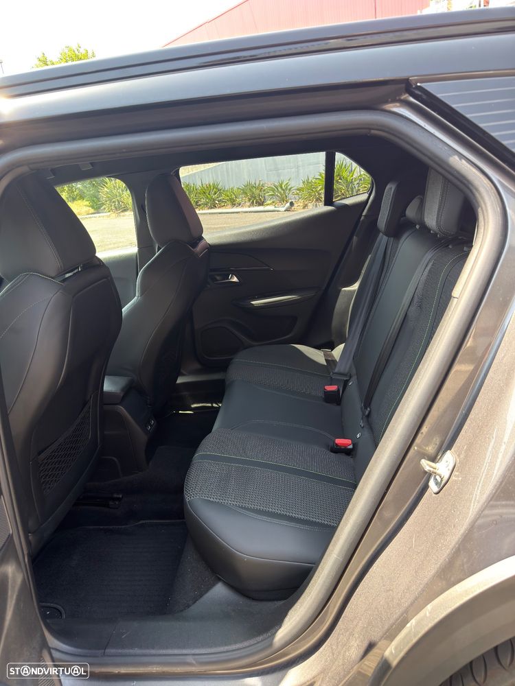 Peugeot 2008 1.2 PureTech GT Line - 8