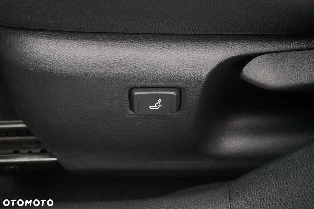 Toyota Corolla - 27