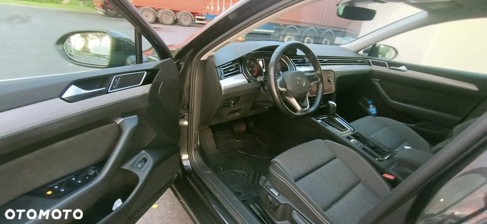 Volkswagen Passat - 23