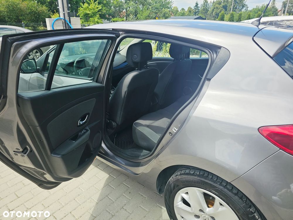 Renault Megane 1.6 16V Dynamique Euro5 - 13
