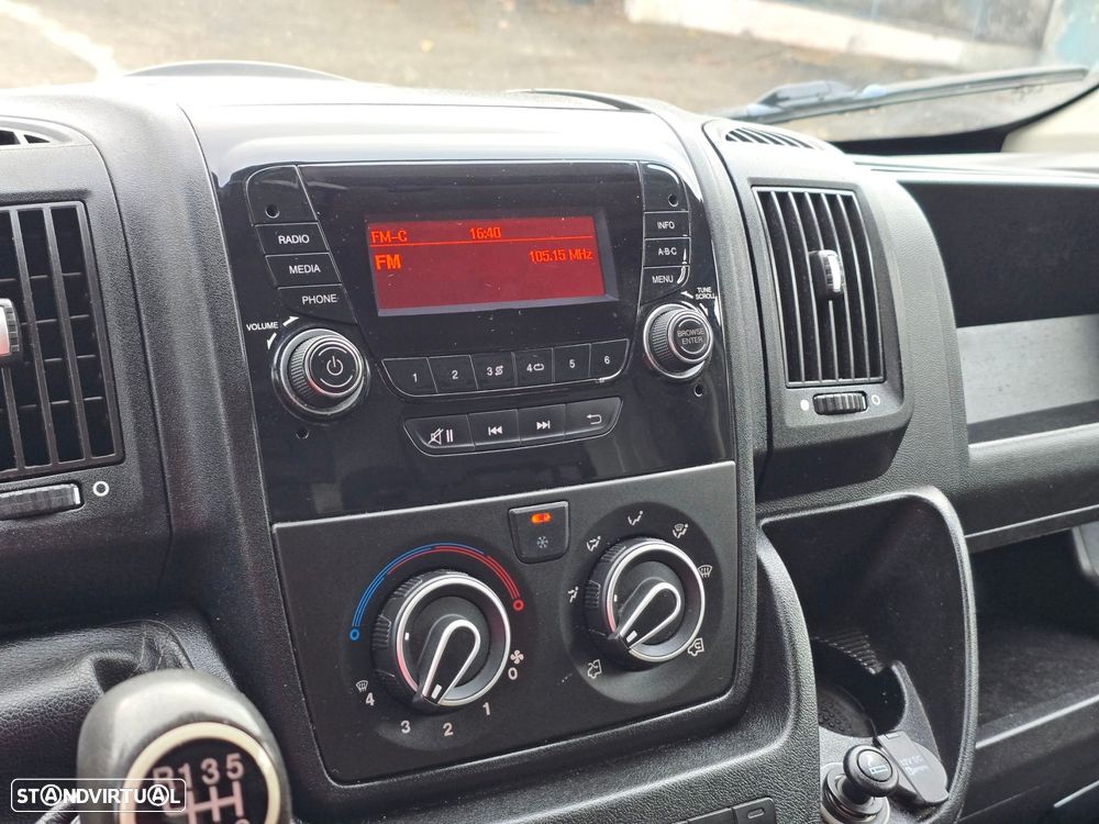 Citroën Jumper 2.0 BlueHDi 35 L4 - 16