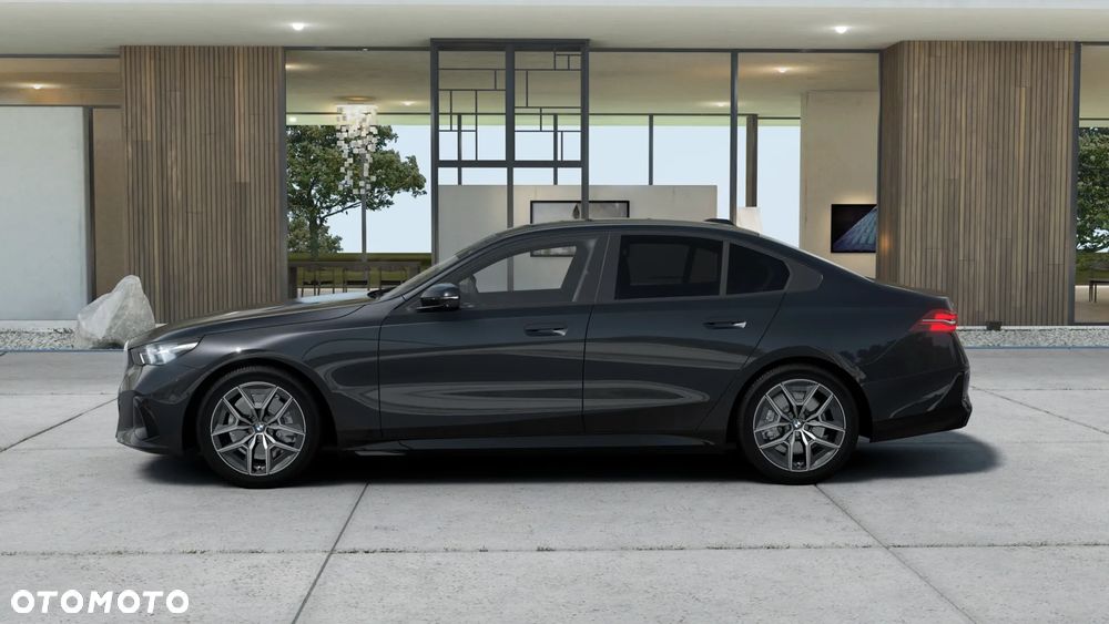 BMW Seria 5 520d xDrive mHEV M Sport - 3