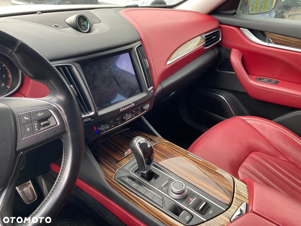 Maserati Levante Q4 - 28