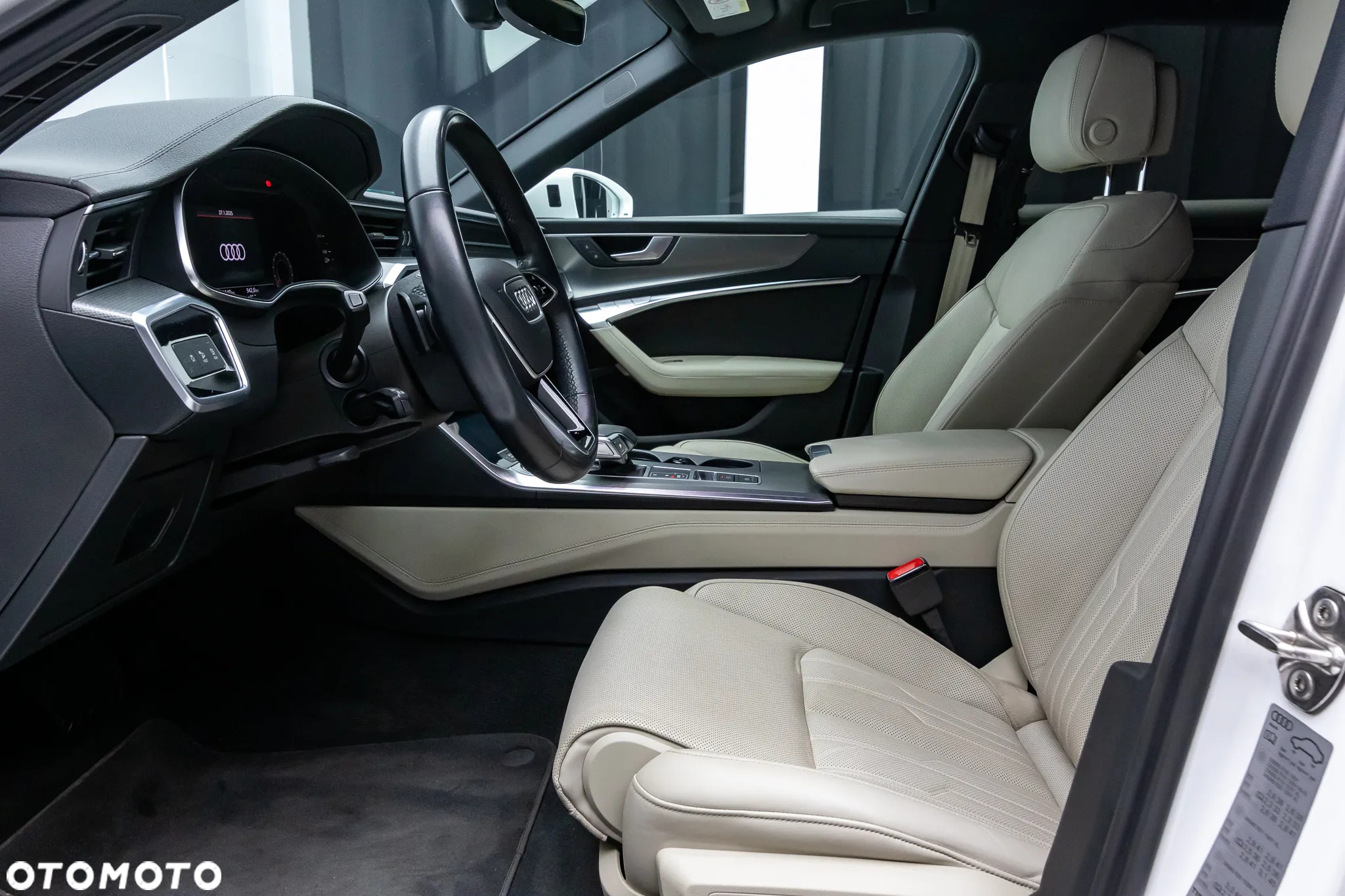 Audi A6 Allroad - 16