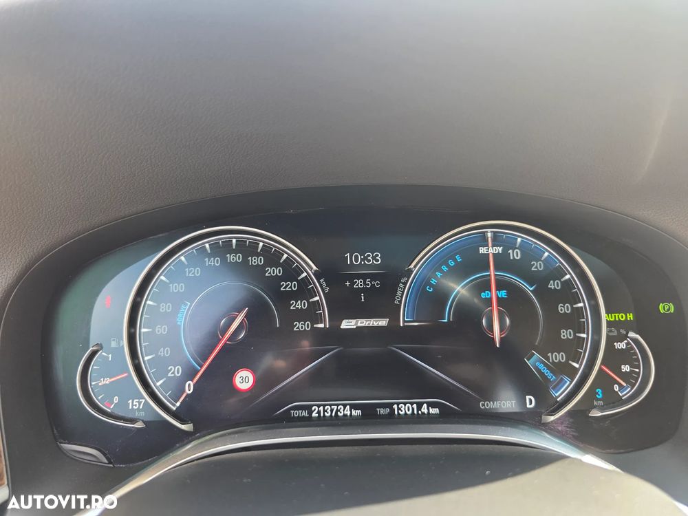 BMW Seria 7 740e iPerformance - 18