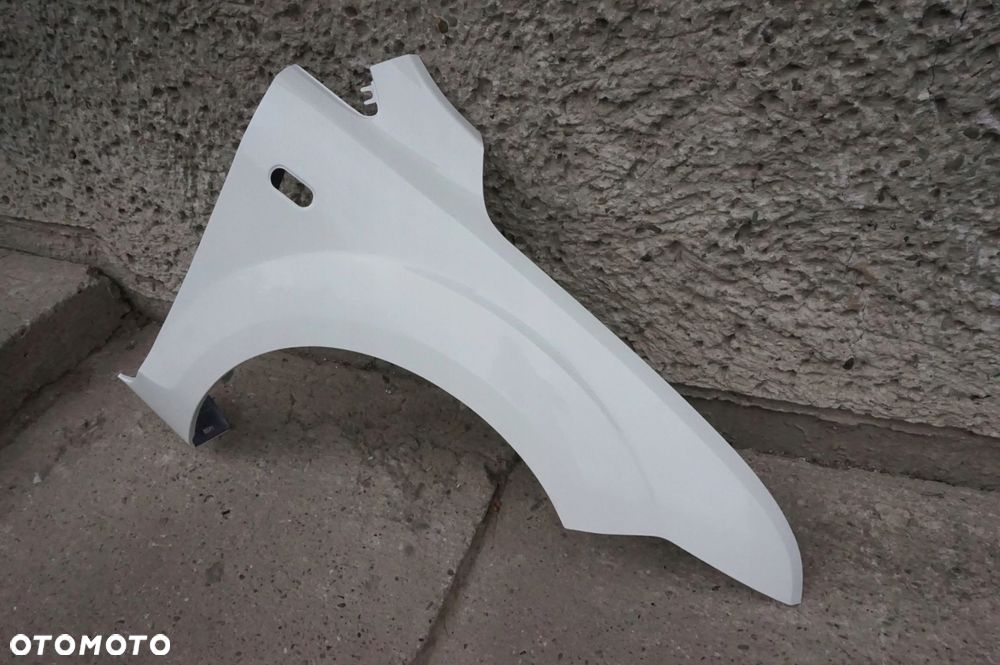 BŁOTNIK PRAWY FOCUS II MK2 DIAMOND WHITE N3 04/08r - 3