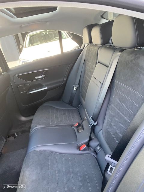 Mercedes-Benz C 300 de AMG Line - 8