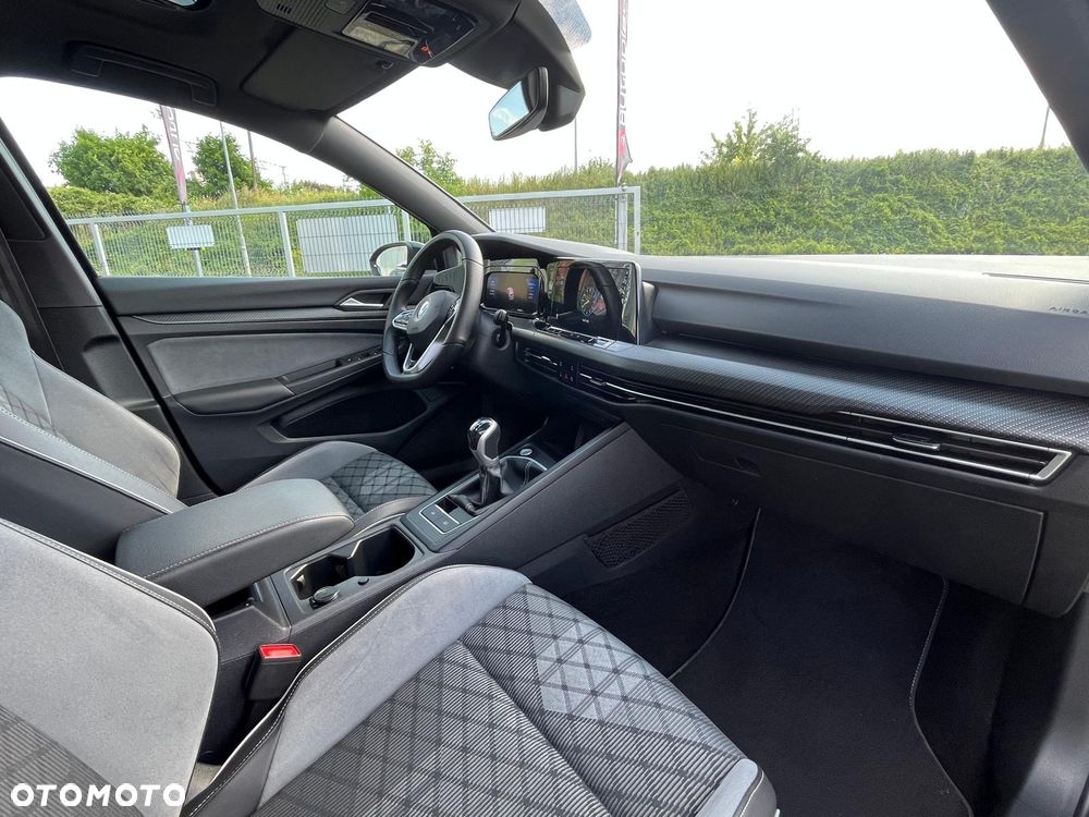 Volkswagen Golf 1.5 TSI OPF R-Line - 16