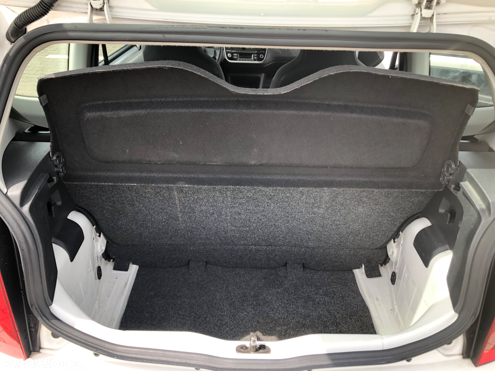 Volkswagen up! take - 10
