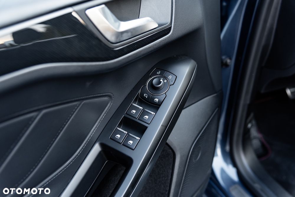 Ford Focus 1.5 EcoBlue Start-Stopp-System ST-LINE - 20