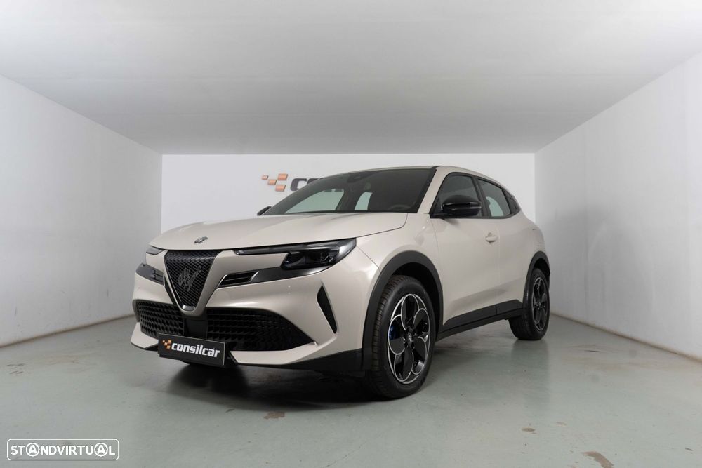 Alfa Romeo Junior 54 kWh Intensa - 9