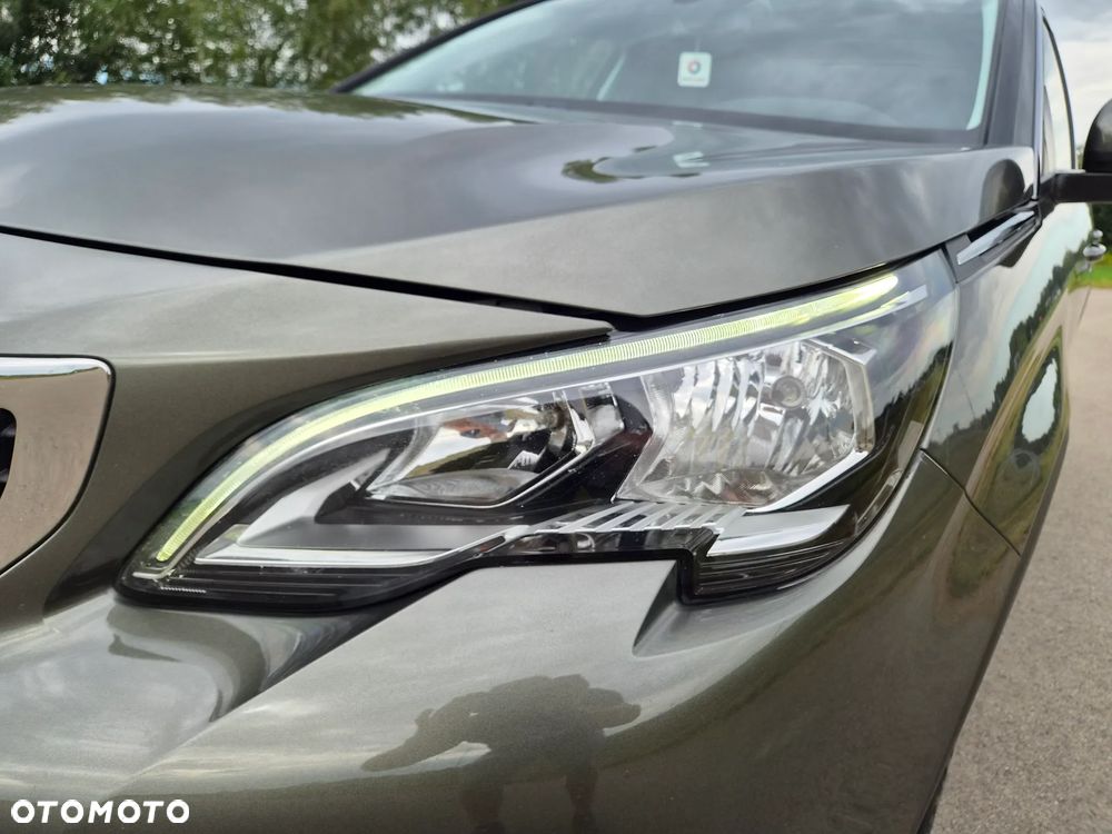 Peugeot 3008 HDi FAP 115 Allure - 26