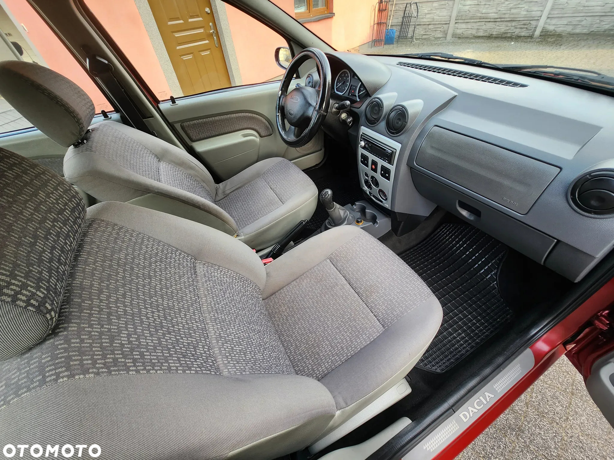 Dacia Logan - 6