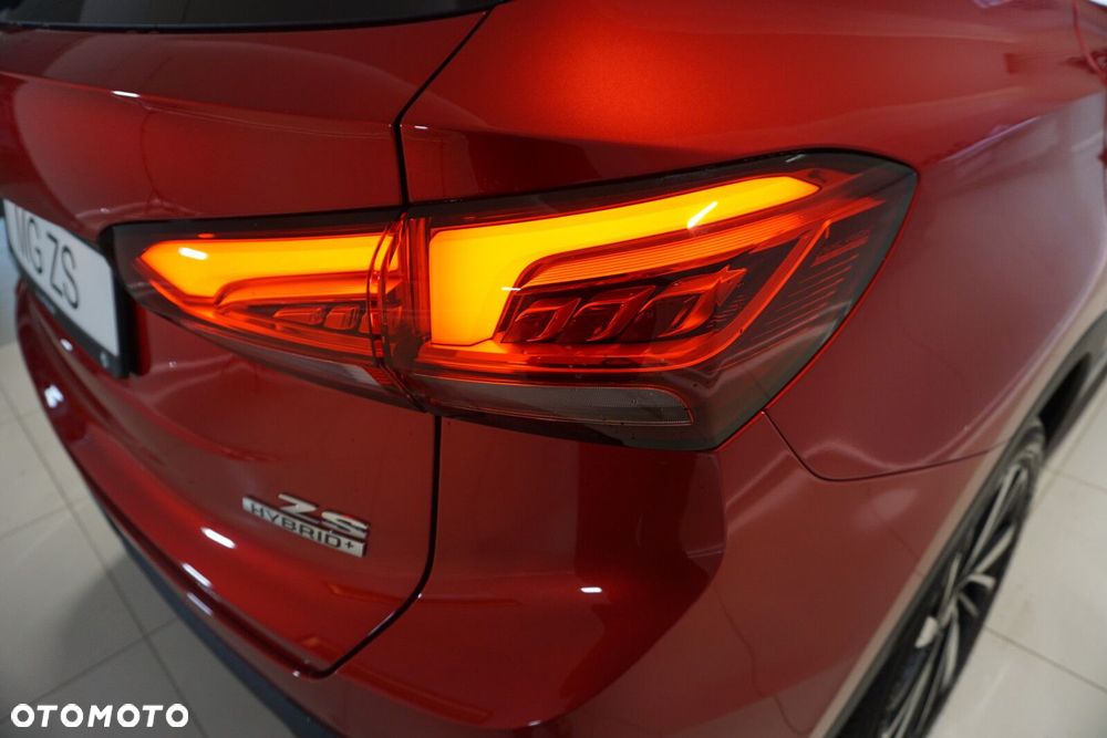MG ZS Hybrid+ - 20