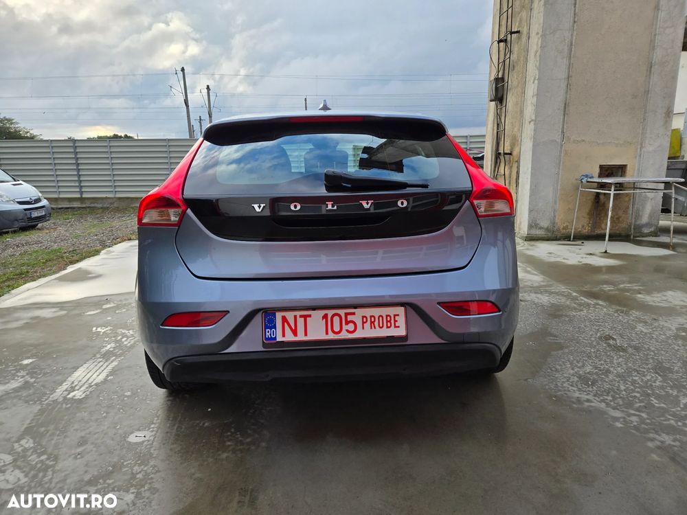 Volvo V40 D2 - 15