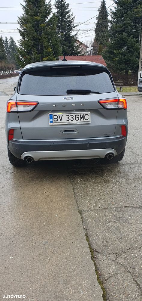 Ford Kuga 1.5 EcoBoost 2x4 Titanium - 8