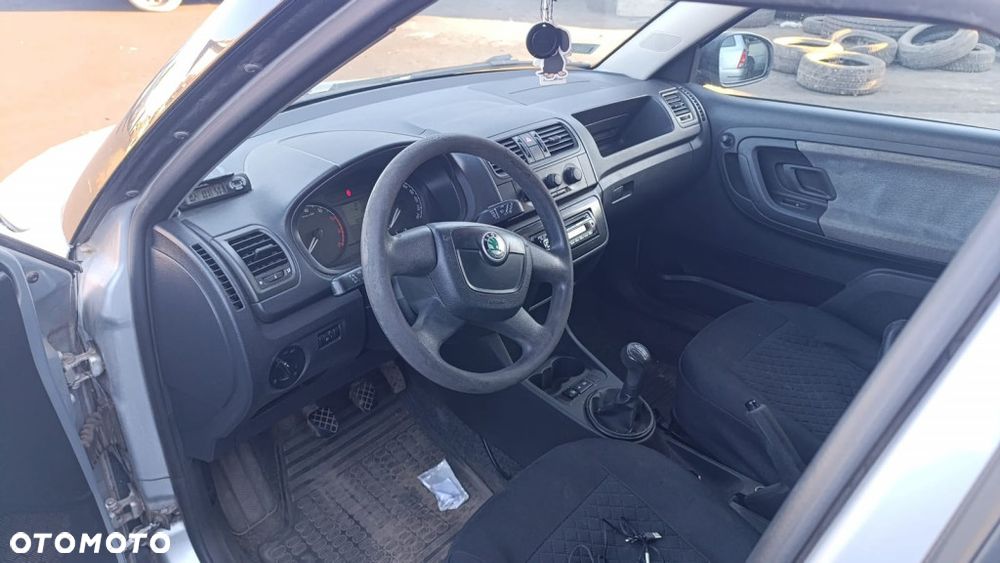 36138 Skoda Fabia II model od 07-10 silnik 1.2 12V CGPA skrzynia LVG lakier 9156 - 11