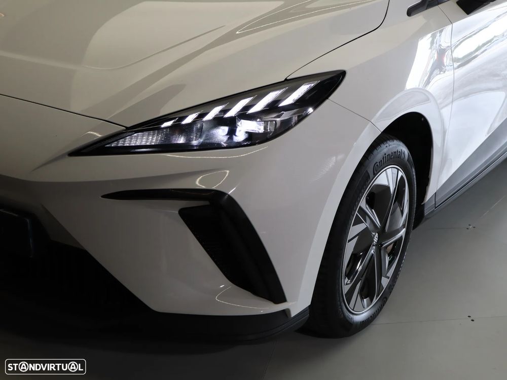 MG MG4 51 kWh Standard - 10