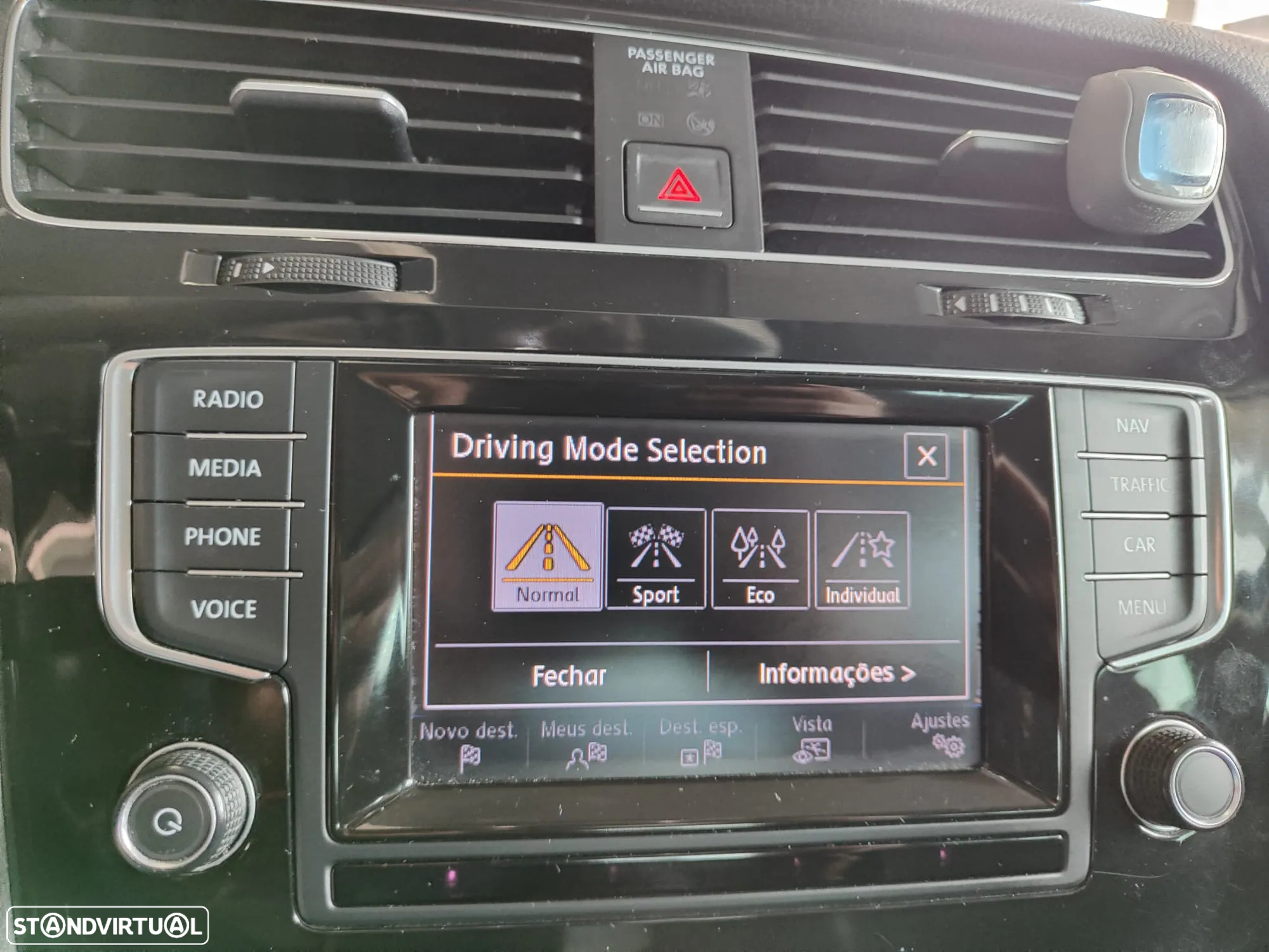 VW Golf 2.0 TDI GTD DSG - 34