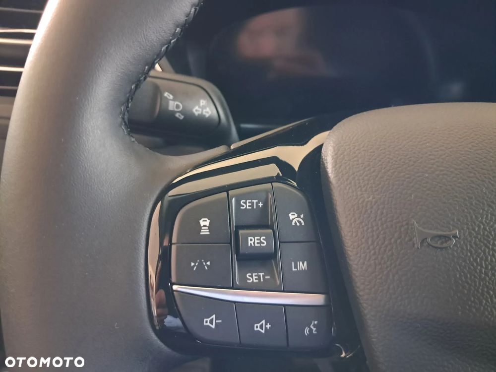 Ford Kuga 2.5 FHEV FWD Titanium eCVT - 17
