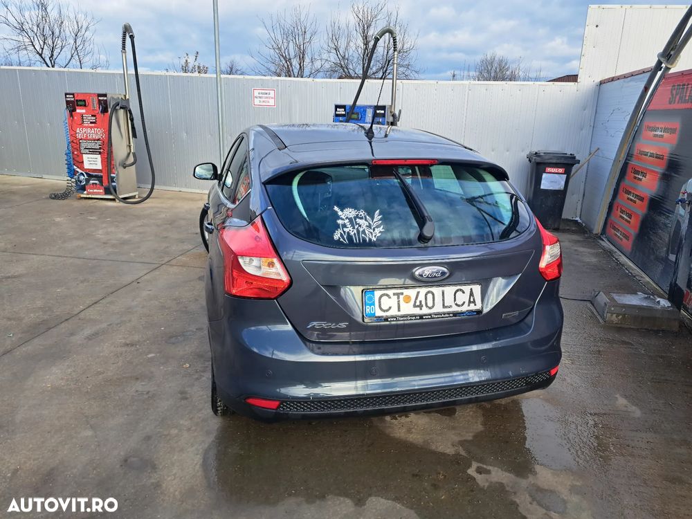 Ford Focus - 2