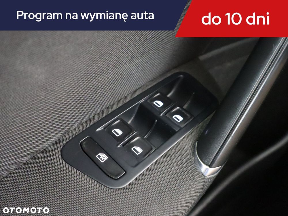 Volkswagen Golf - 18