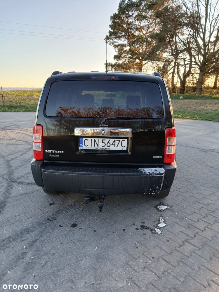 Dodge Nitro 2.8 CRD SE - 5