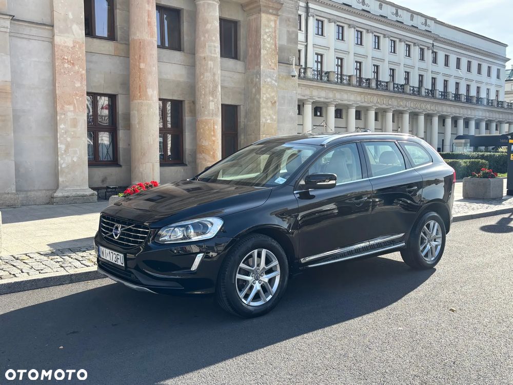 Volvo XC 60 T5 AWD Drive-E Momentum - 2