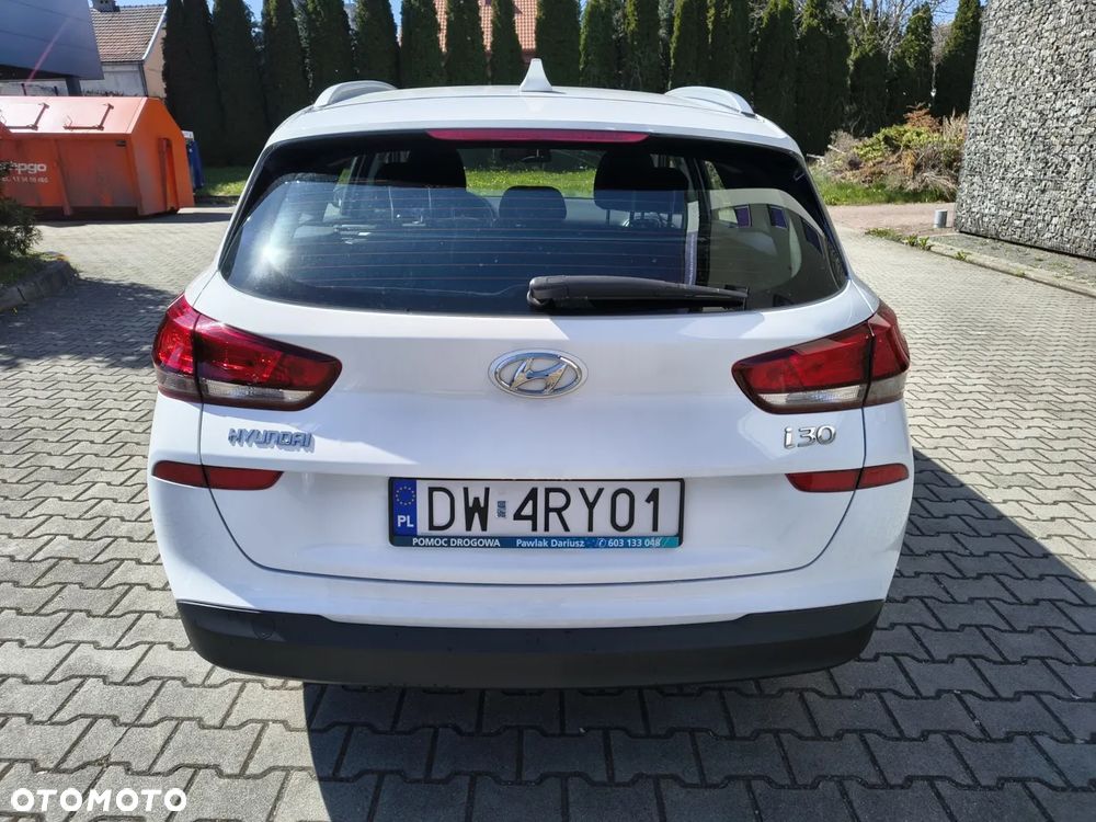 Hyundai i30 1.5 DPI Classic + - 3