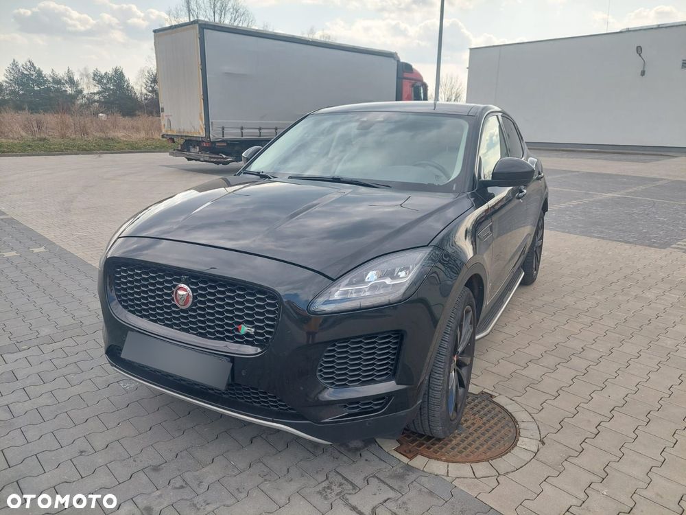 Jaguar E-Pace 2018 photo 2